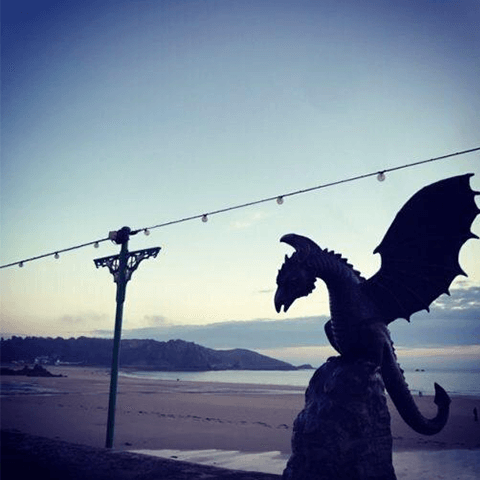 Precision Casting Fire-breathing Dragon Sculpture Waterscape - Dragon Figurines - Casting Sculpture